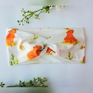 Capybara Headband Twist Wide Runner